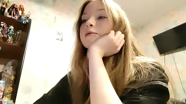 BarkySedna online show from November 12, 2025, 10:48 am