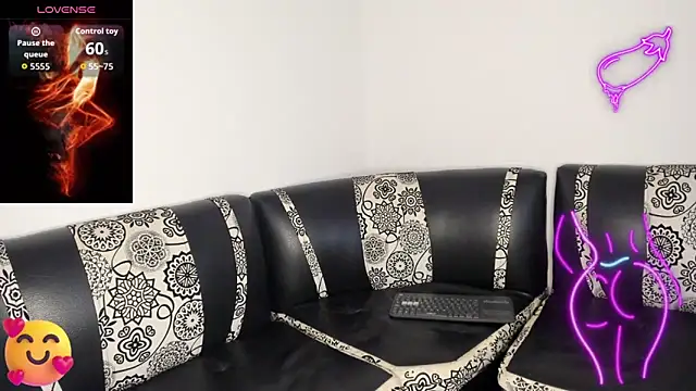 JUANBIGCOCK21CM online show from April 6, 2026, 6:09 pm