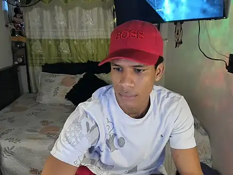 Snapshot of JUANBIGCOCK21CM chatting on June 16, 2026, 1:03 pm JUANBIGCOCK21CM online show from June 16, 2026, 1:03 pm