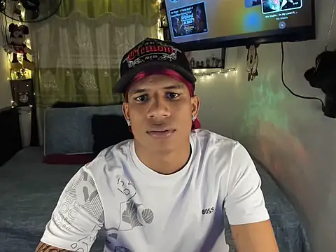 Snapshot of JUANBIGCOCK21CM chatting on June 24, 2026, 4:00 am JUANBIGCOCK21CM online show from June 24, 2026, 4:00 am