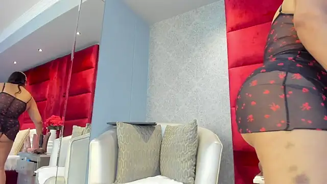 KasandraHall online show from November 27, 2025, 9:17 pm