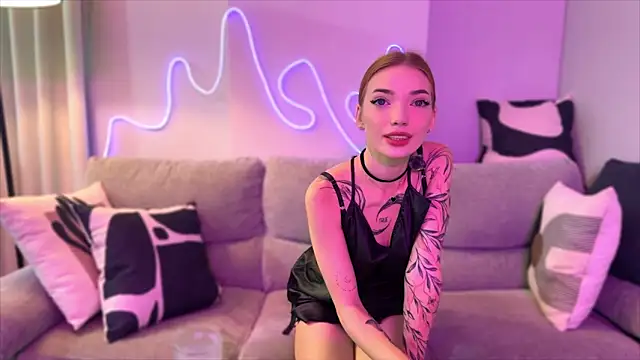 LinaaVelle online show from March 23, 2026, 12:36 am