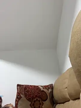 17-ABBY 01 online show from November 21, 2025, 6:23 am