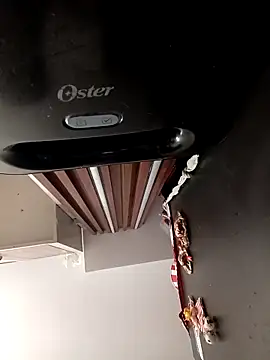 Snapshot of VirginPussyAnita18 chatting on November 18, 2025, 12:31 pm VirginPussyAnita18 online show from November 18, 2025, 12:31 pm