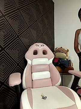 Snapshot of VirginPussyAnita18 chatting on November 24, 2025, 7:46 pm VirginPussyAnita18 online show from November 24, 2025, 7:46 pm