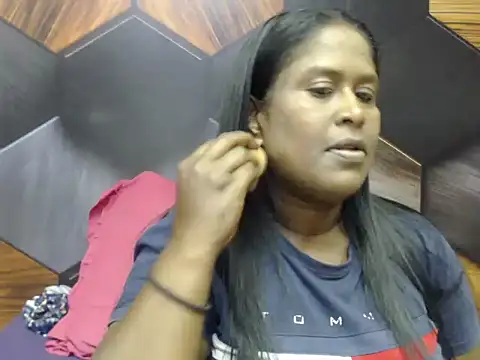 IndianDeluxe online show from November 11, 2025, 4:51 pm