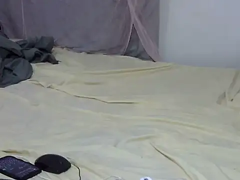 Prettyy pussie online show from November 28, 2025, 7:27 pm