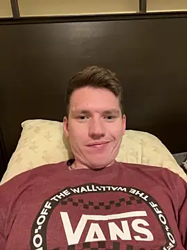 dakota1998x online show from November 12, 2025, 3:18 am