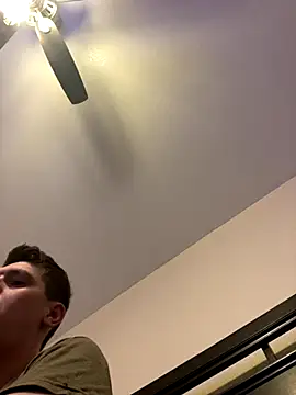 dakota1998x online show from November 15, 2025, 7:32 pm