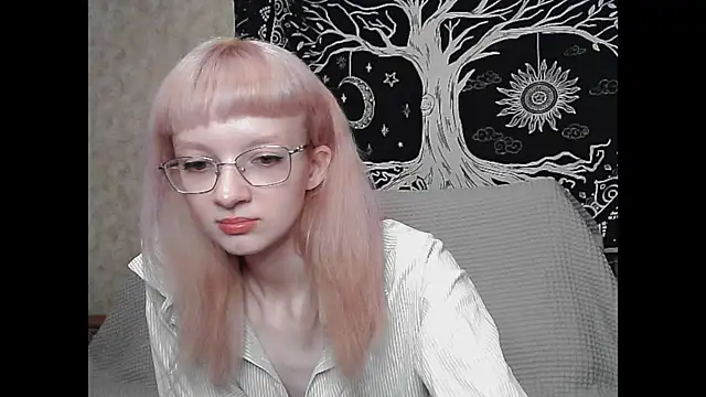 LixLee online show from November 21, 2025, 9:13 pm