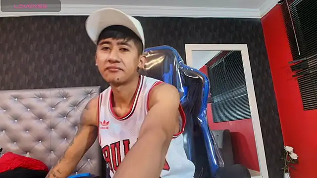 Vinackk online show from November 23, 2025, 2:55 am