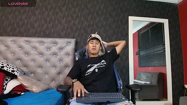 Vinackk online show from November 26, 2025, 3:07 am