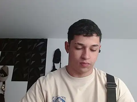 Snapshot of adam_keith chatting on December 1, 2025, 2:44 pm adam keith online show from December 1, 2025, 2:44 pm