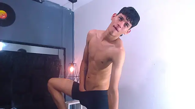 Pit Ross online show from April 12, 2026, 5:56 am