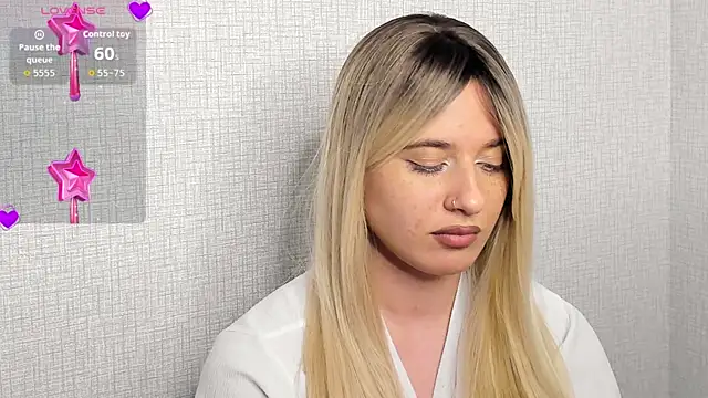 Cherry B1isss online show from November 22, 2025, 9:47 pm