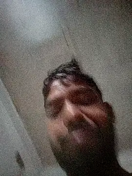 Snapshot of Akashking24 chatting on August 4, 2026, 3:43 am Akashking24 online show from August 4, 2026, 3:43 am