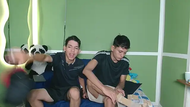 maxsexdick online show from November 18, 2025, 1:04 pm