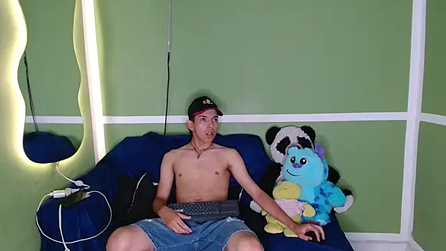 maxsexdick online show from November 21, 2025, 1:32 pm