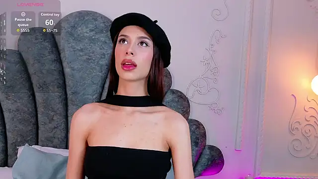 Arigelin online show from November 18, 2025, 11:48 pm