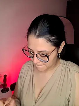 Snapshot of Dakhota_Rouge chatting on May 29, 2026, 4:10 am Dakhota Rouge online show from May 29, 2026, 4:10 am