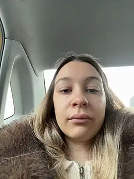 SashaCatt online show from February 2, 2026, 8:02 am