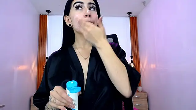 Snapshot of SCARLETT_INK_ chatting on June 21, 2026, 2:47 am SCARLETT INK online show from June 21, 2026, 2:47 am