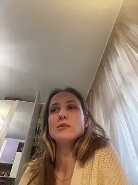 oceaneyes lilu online show from November 15, 2025, 11:40 am