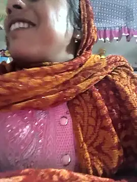 Hot suini online show from January 10, 2026, 4:42 pm