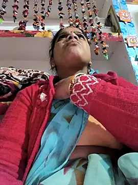 Hot suini online show from February 12, 2026, 2:23 pm