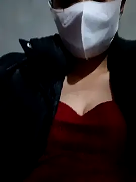 Lyla john online show from January 7, 2026, 4:15 am