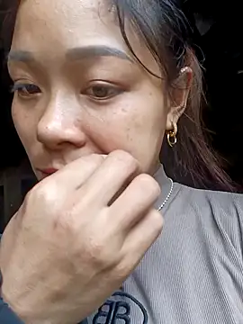 Lyla john online show from February 5, 2026, 5:12 am