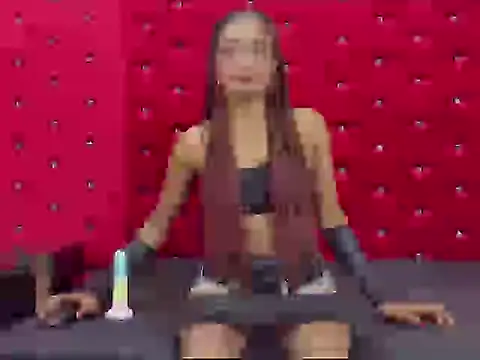 YurisaArisa online show from November 19, 2025, 11:32 am