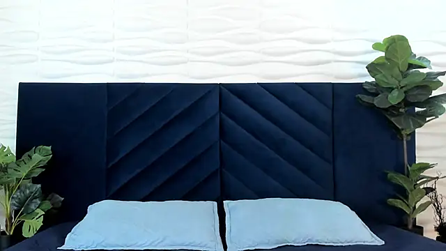 Noah dupont  online show from November 26, 2025, 11:44 am