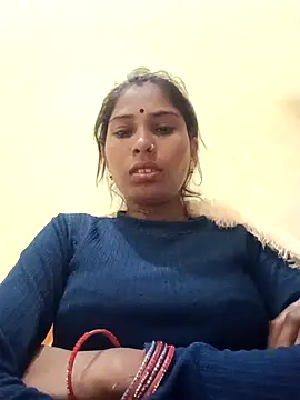 Veshali Love143 online show from November 17, 2025, 11:21 pm