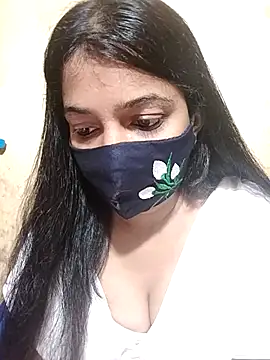 Honeya96 online show from November 23, 2025, 5:13 pm