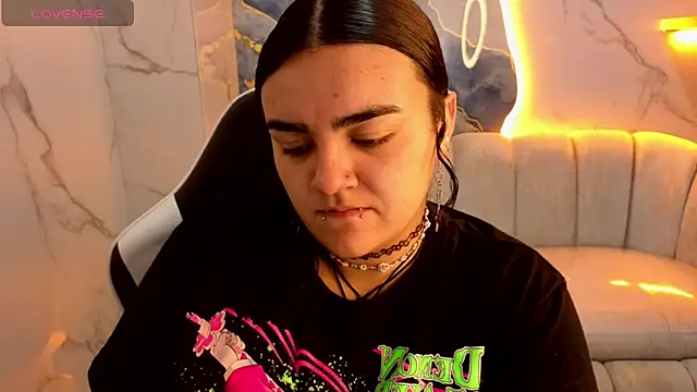 Vany Lu Tx online show from November 27, 2025, 1:13 pm