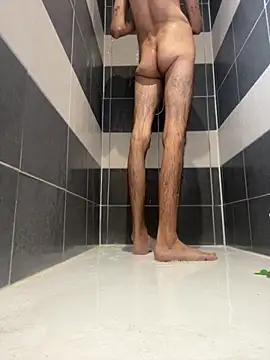 groschibre40100 online show from November 20, 2025, 8:25 am