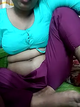 CuteMahi1 online show from November 14, 2025, 5:00 pm