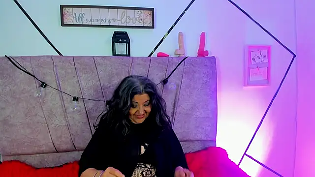 Victoriaa Anderson online show from February 19, 2026, 8:38 pm