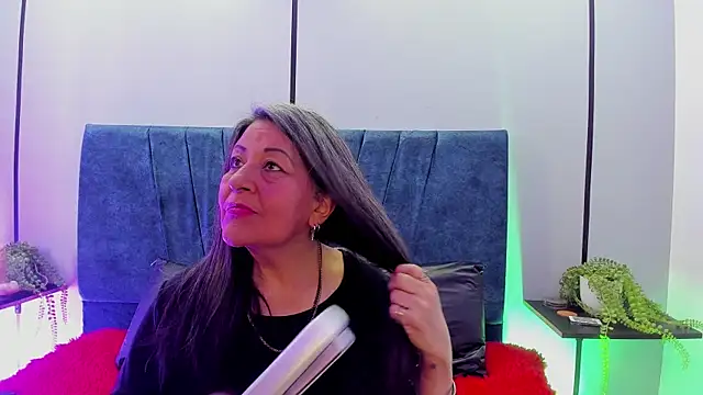 Snapshot of Victoriaa_Anderson chatting on June 24, 2026, 8:30 pm Victoriaa Anderson online show from June 24, 2026, 8:30 pm