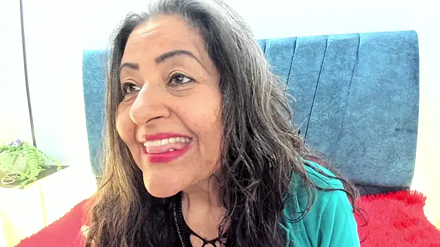 Snapshot of Victoriaa_Anderson chatting on July 21, 2026, 9:39 pm Victoriaa Anderson online show from July 21, 2026, 9:39 pm