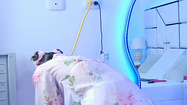 BunnySexyy18 online show from January 11, 2026, 8:03 pm