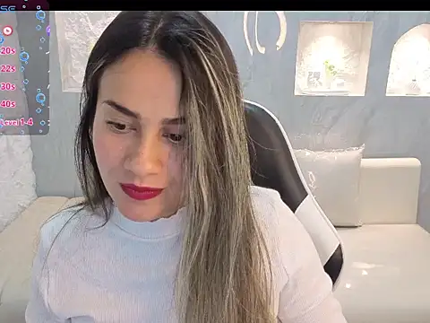 Snapshot of Liat_White_Tx chatting on November 24, 2025, 1:11 pm Liat White Tx online show from November 24, 2025, 1:11 pm