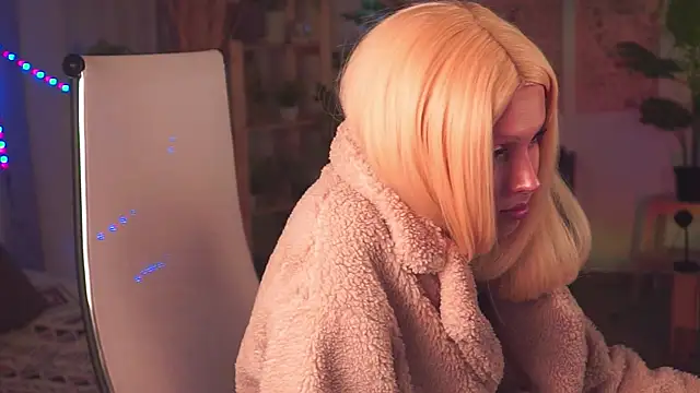 FrancescaCavaliere online show from November 27, 2025, 9:44 am