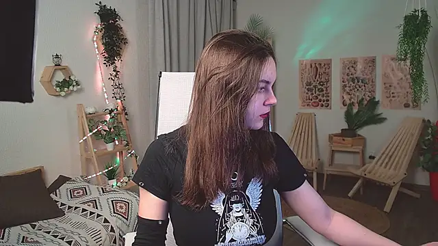 FrancescaCavaliere online show from April 14, 2026, 6:19 am