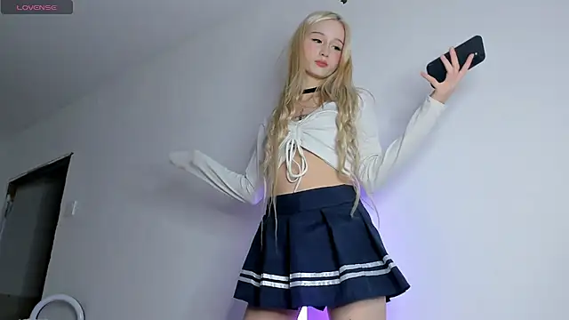 angelellise online show from November 10, 2025, 7:24 pm