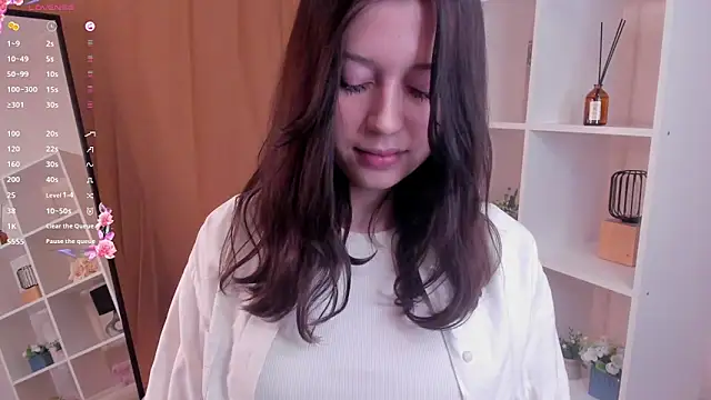 Snapshot of ColetteNeary chatting on December 4, 2025, 3:21 pm ColetteNeary online show from December 4, 2025, 3:21 pm