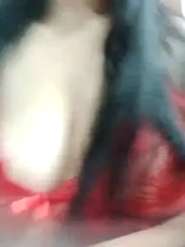 Lucu  online show from November 10, 2025, 4:33 am