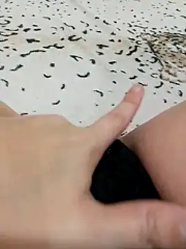 Lucu  online show from November 21, 2025, 3:00 pm