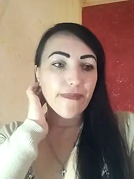 ArianaXFresh online show from November 23, 2025, 11:21 am